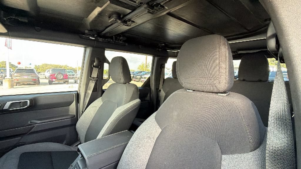 Used 2025 Ford Bronco Big Bend AWD/4WD image 16