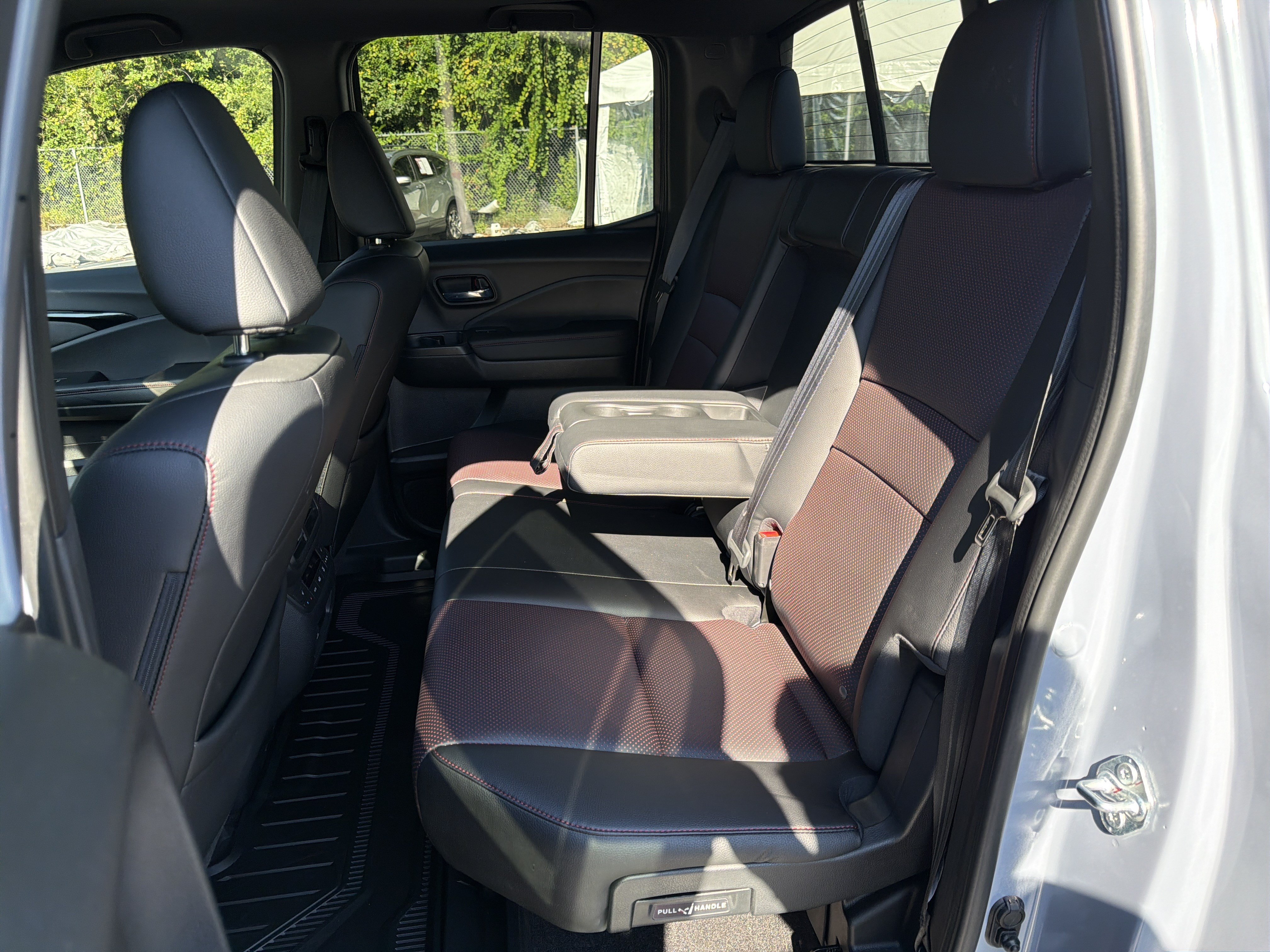 Used 2025 Honda Ridgeline Black Edition image 32