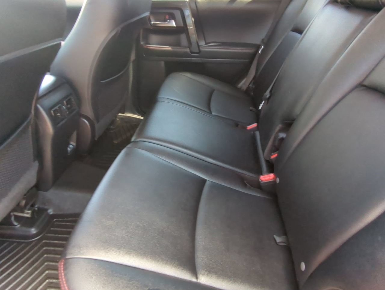 Used 2022 Toyota 4Runner TRD Off-Road Premium AWD/4WD image 14