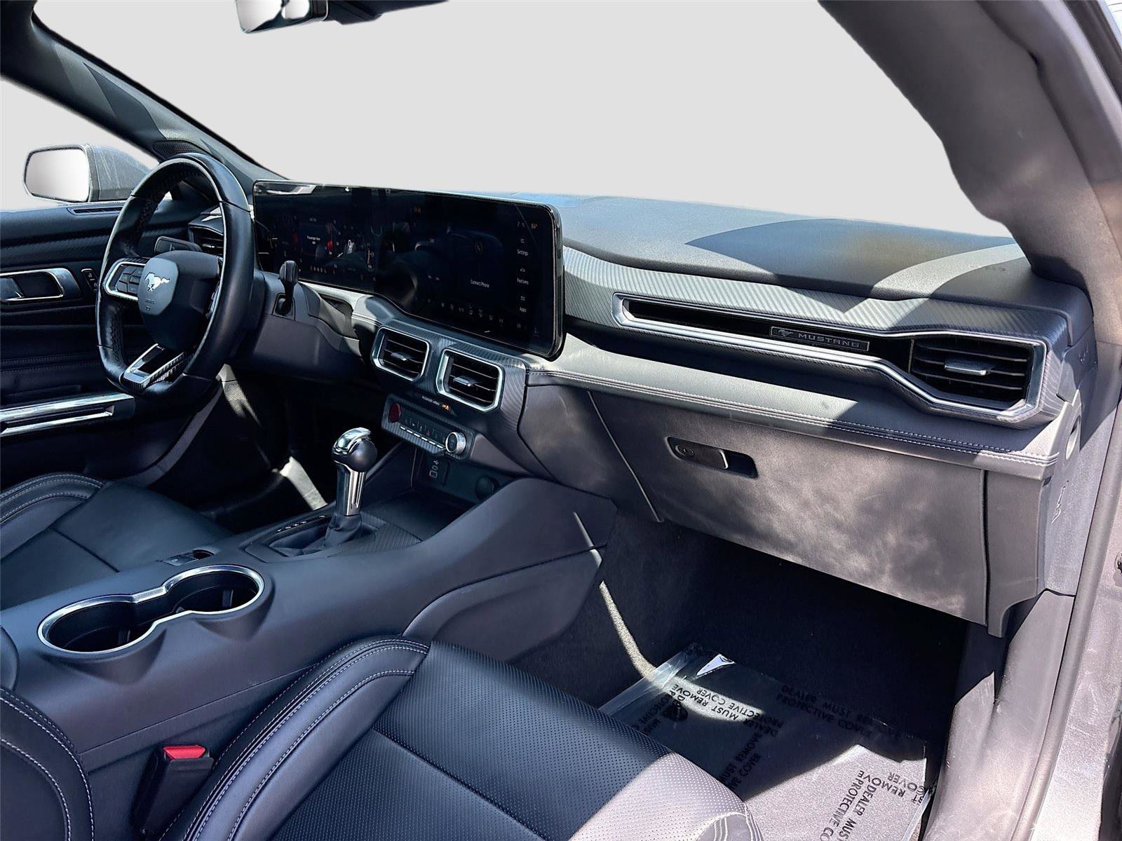 Used 2025 Ford Mustang Premium RWD image 32