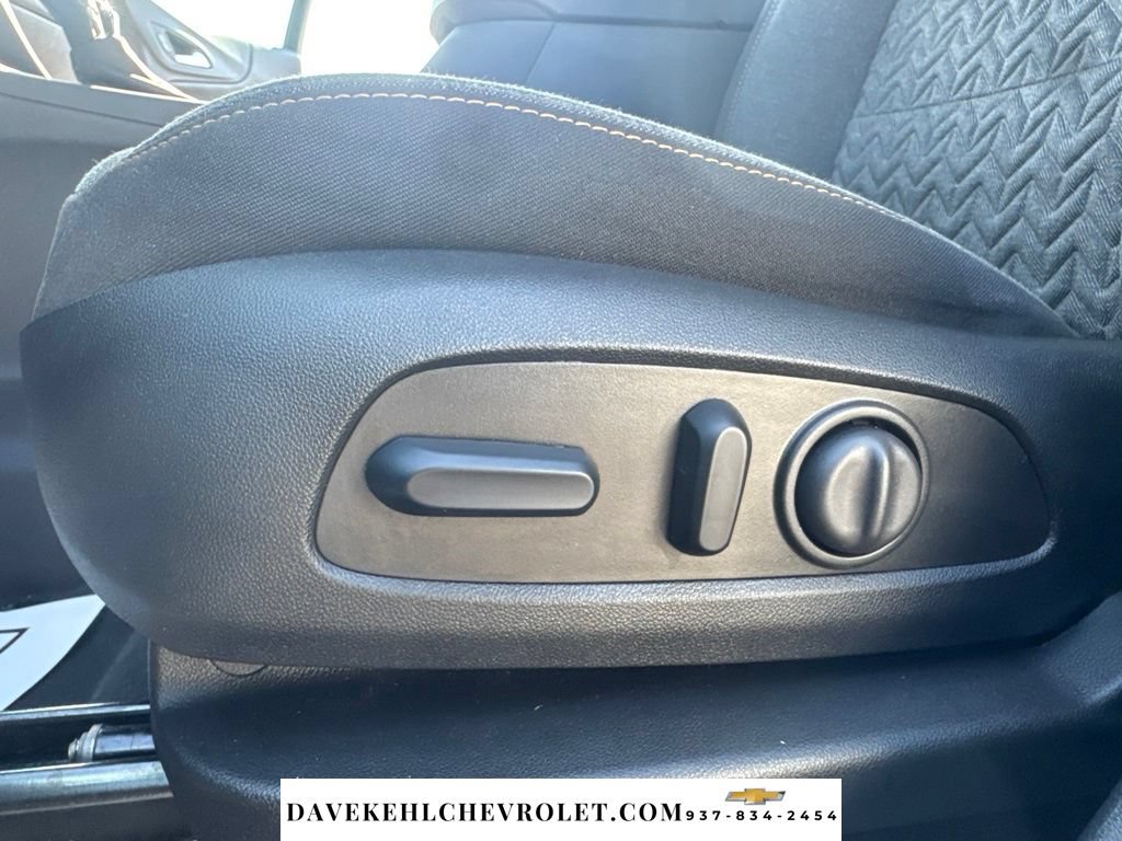 Used 2024 Chevrolet Equinox LT FWD image 17