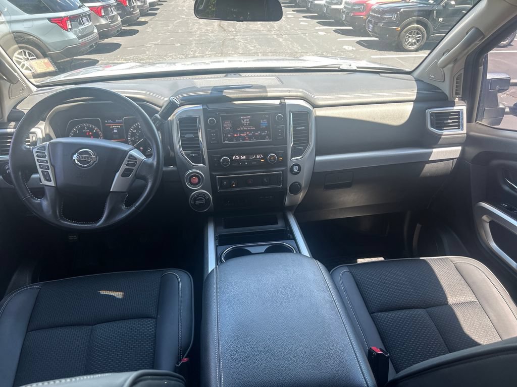 Used 2019 Nissan Titan PRO-4X w/ Pro-4x Utility Package AWD/4WD image 15