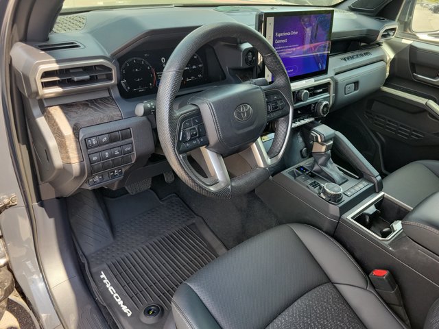 Used 2024 Toyota Tacoma Limited w/ Limited Package (LT) AWD/4WD image 4