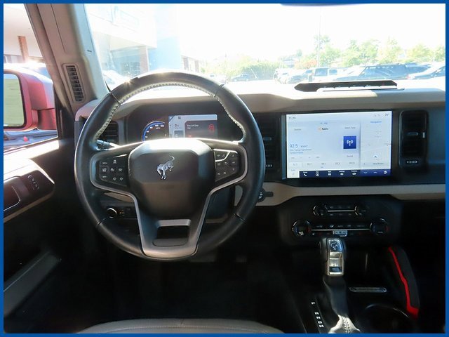 Used 2023 Ford Bronco Wildtrak image 11