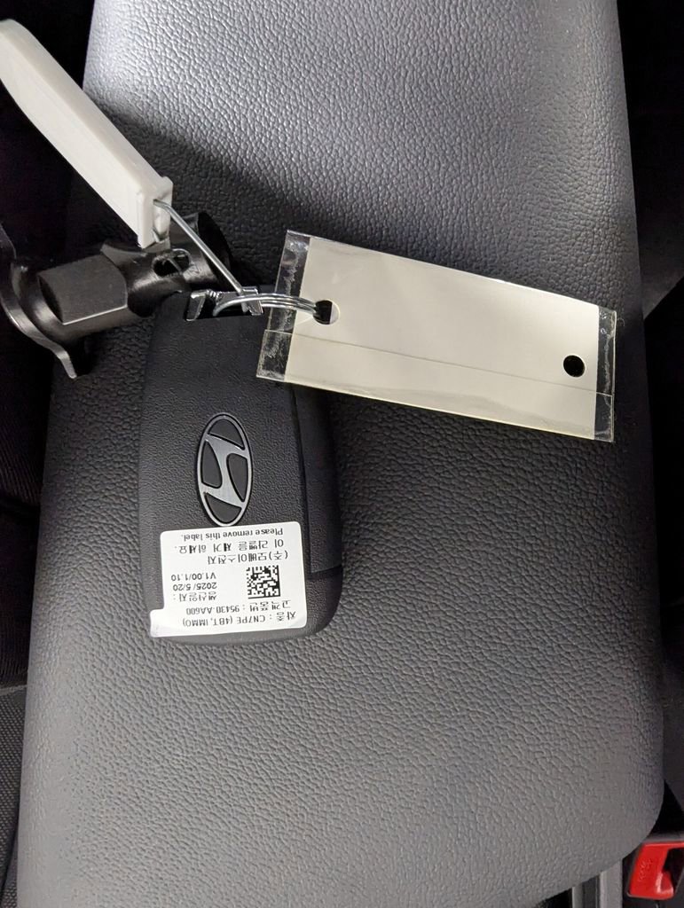 Certified 2025 Hyundai Elantra SE FWD image 30