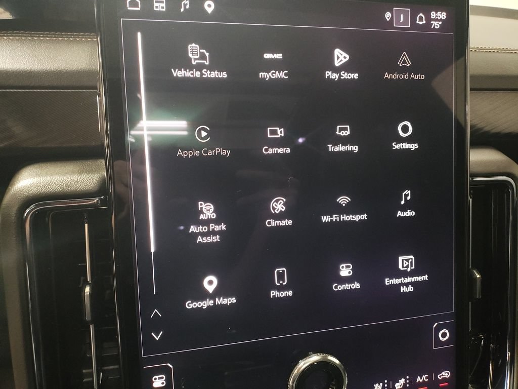 Used 2025 GMC Yukon AT4 w/ AT4 Premium Plus Package AWD/4WD image 31