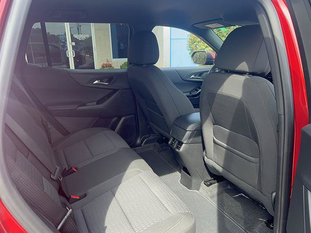 Used 2025 Chevrolet Equinox LT w/ Safety and Technology Package FWD image 14