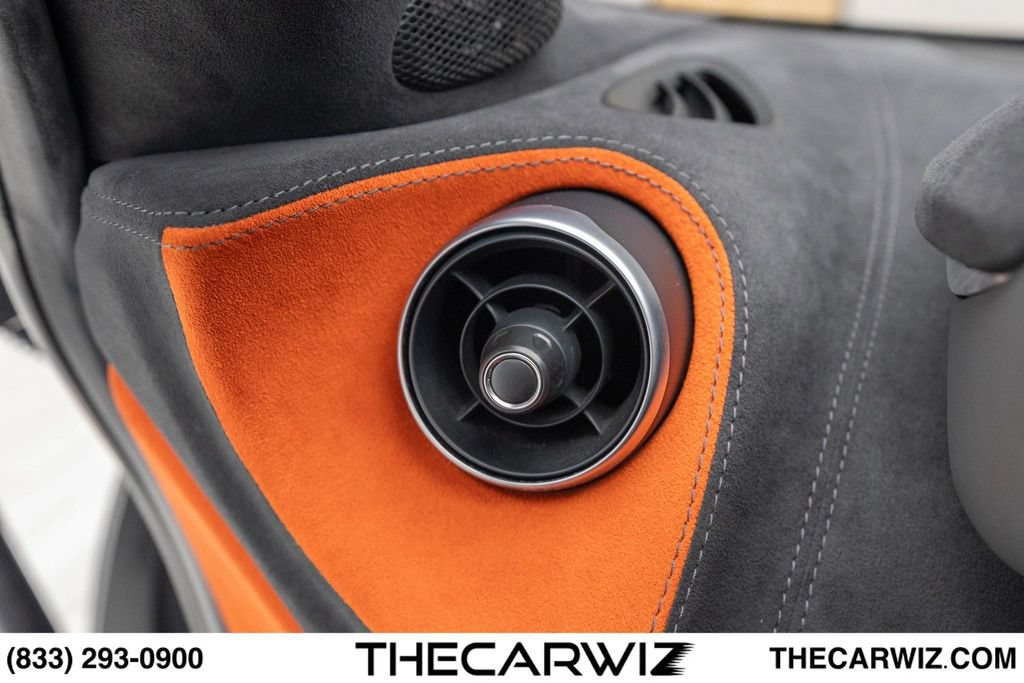 Used 2020 McLaren 600LT Spider RWD image 55