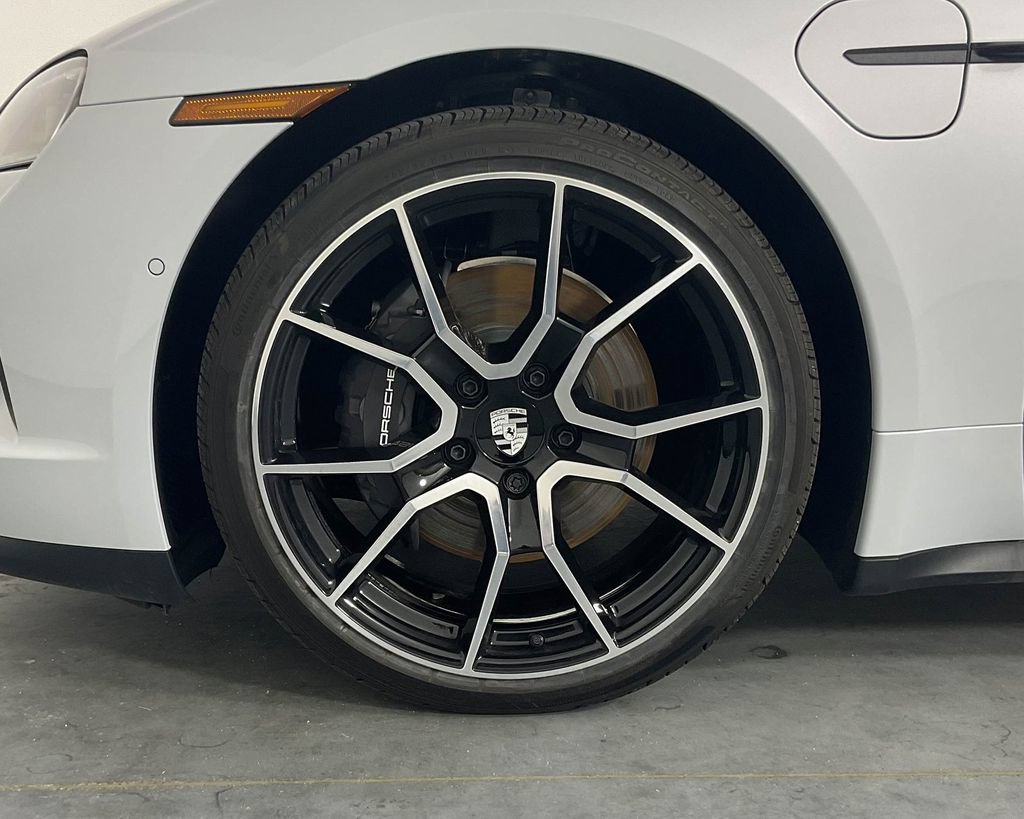 Certified 2025 Porsche Taycan RWD image 11