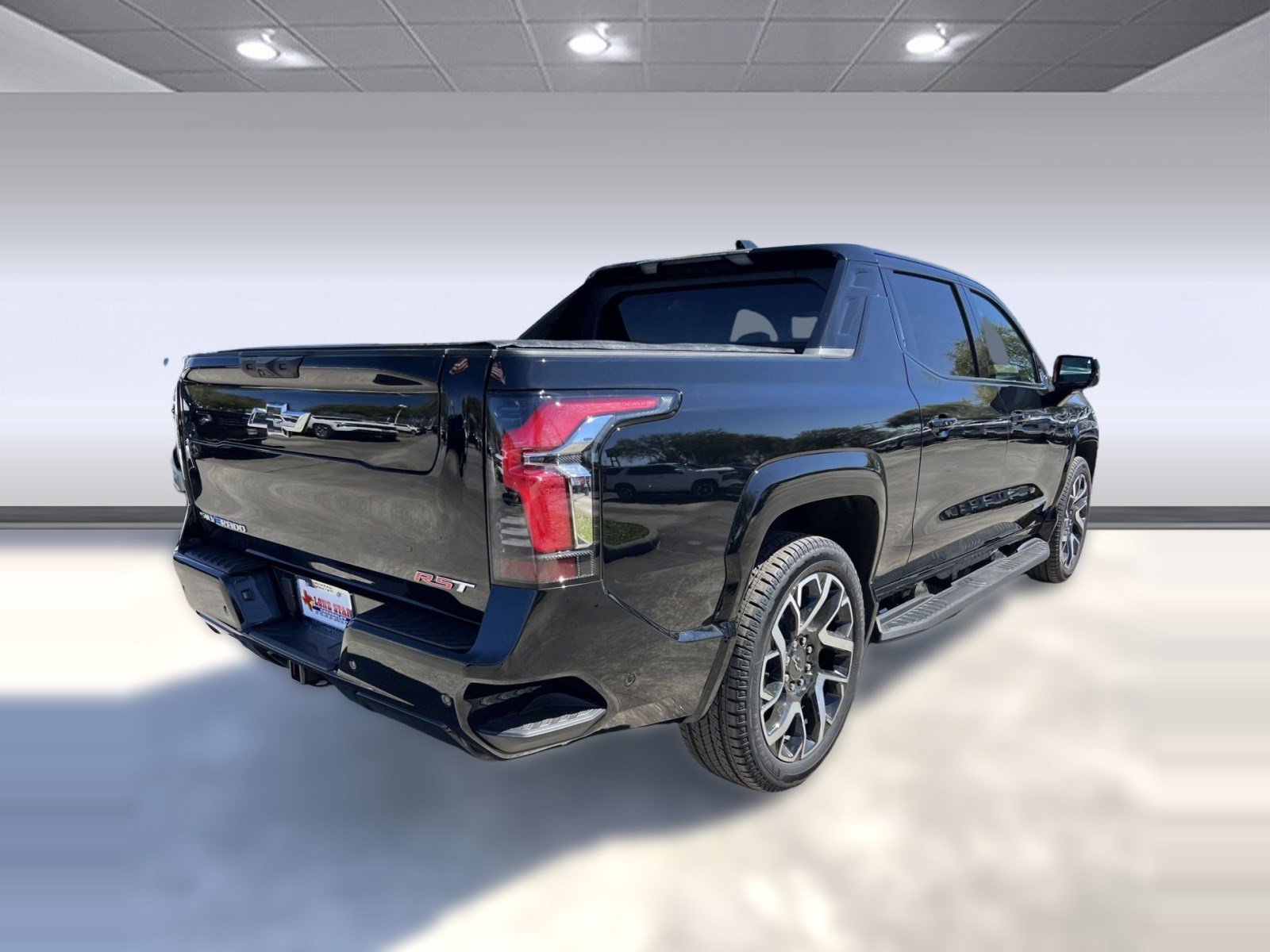 New 2024 Chevrolet Silverado EV RST image 9