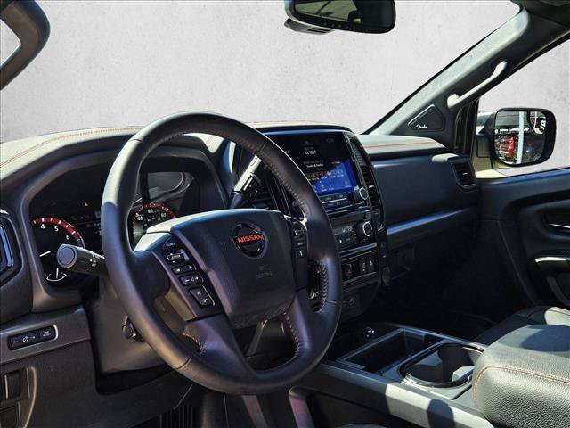 Used 2021 Nissan Titan PRO-4X w/ Pro-4x Convenience Package AWD/4WD image 13