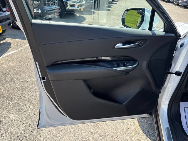 Used 2024 Cadillac XT4 Luxury AWD/4WD image 7