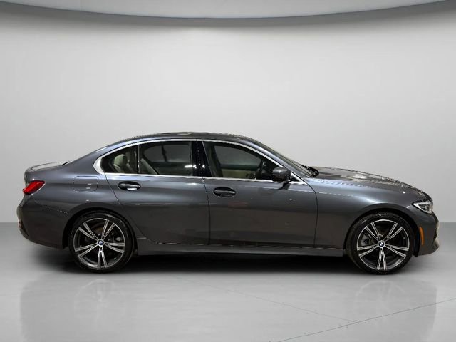 Used 2020 BMW 330i xDrive Sedan w/ Convenience Package AWD/4WD image 4