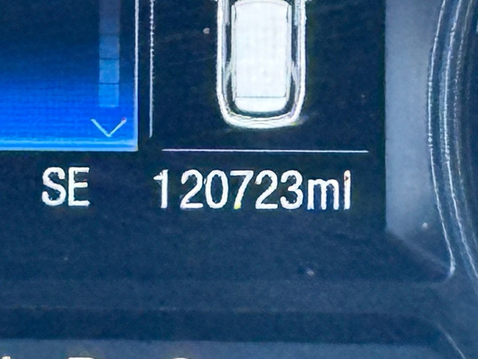 Used 2018 Ford Explorer XLT image 28