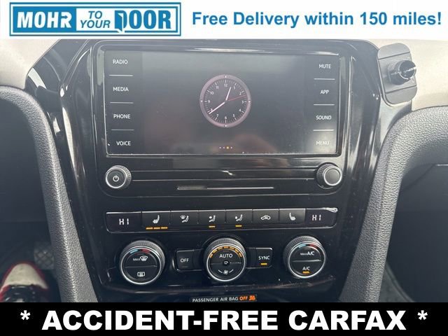 Used 2021 Volkswagen Passat 2.0T SE image 19