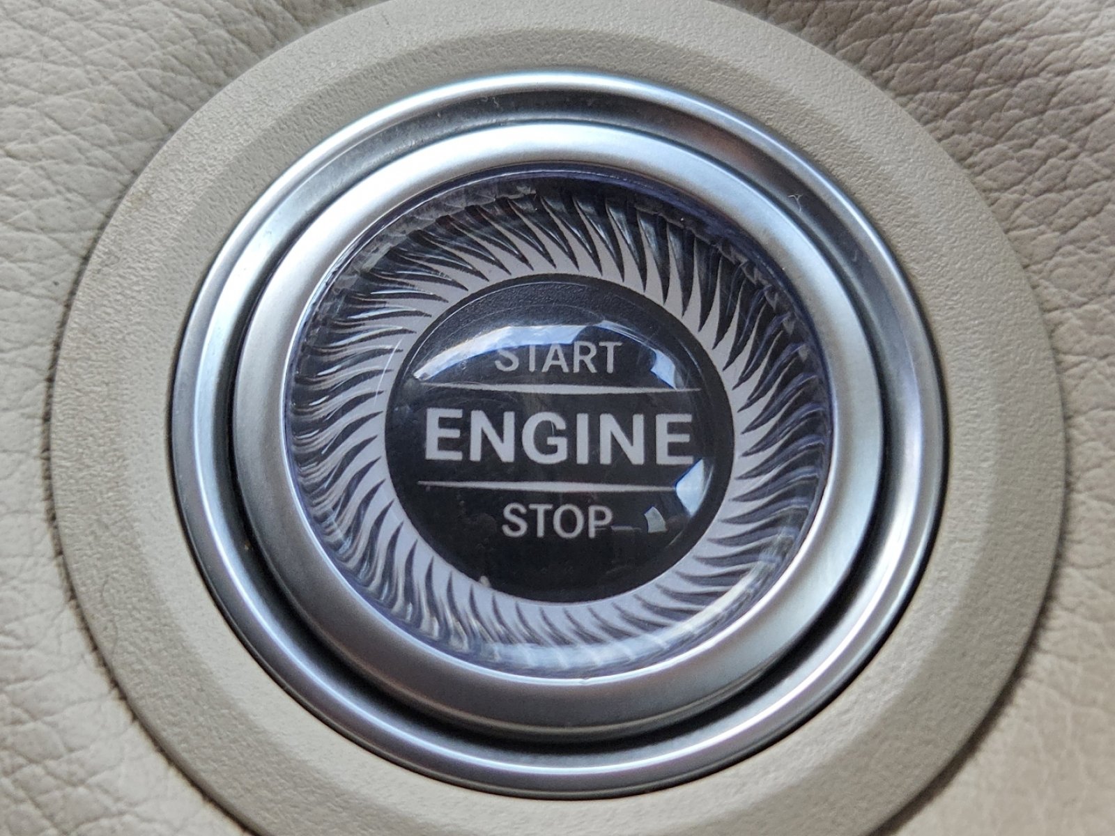 Used 2022 Mercedes-Benz GLC 300 4MATIC image 34