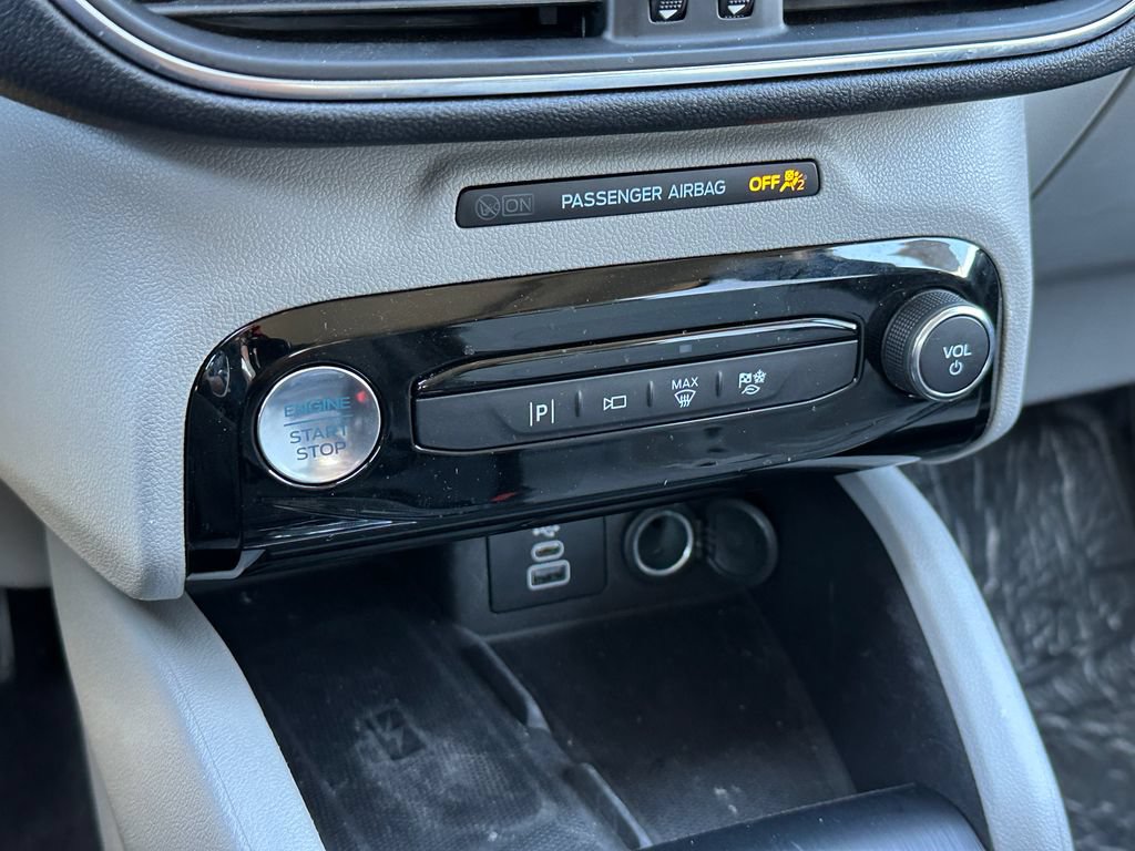 Used 2024 Ford Escape SE w/ PHEV Premium Package FWD image 32
