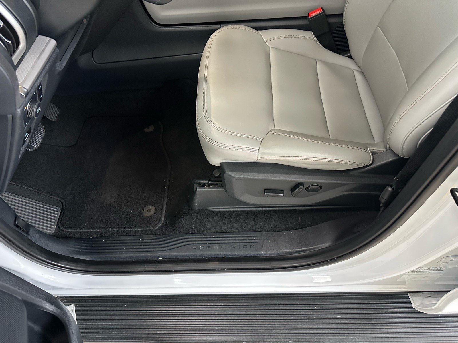 Certified 2025 Ford Expedition Max Active AWD/4WD image 20