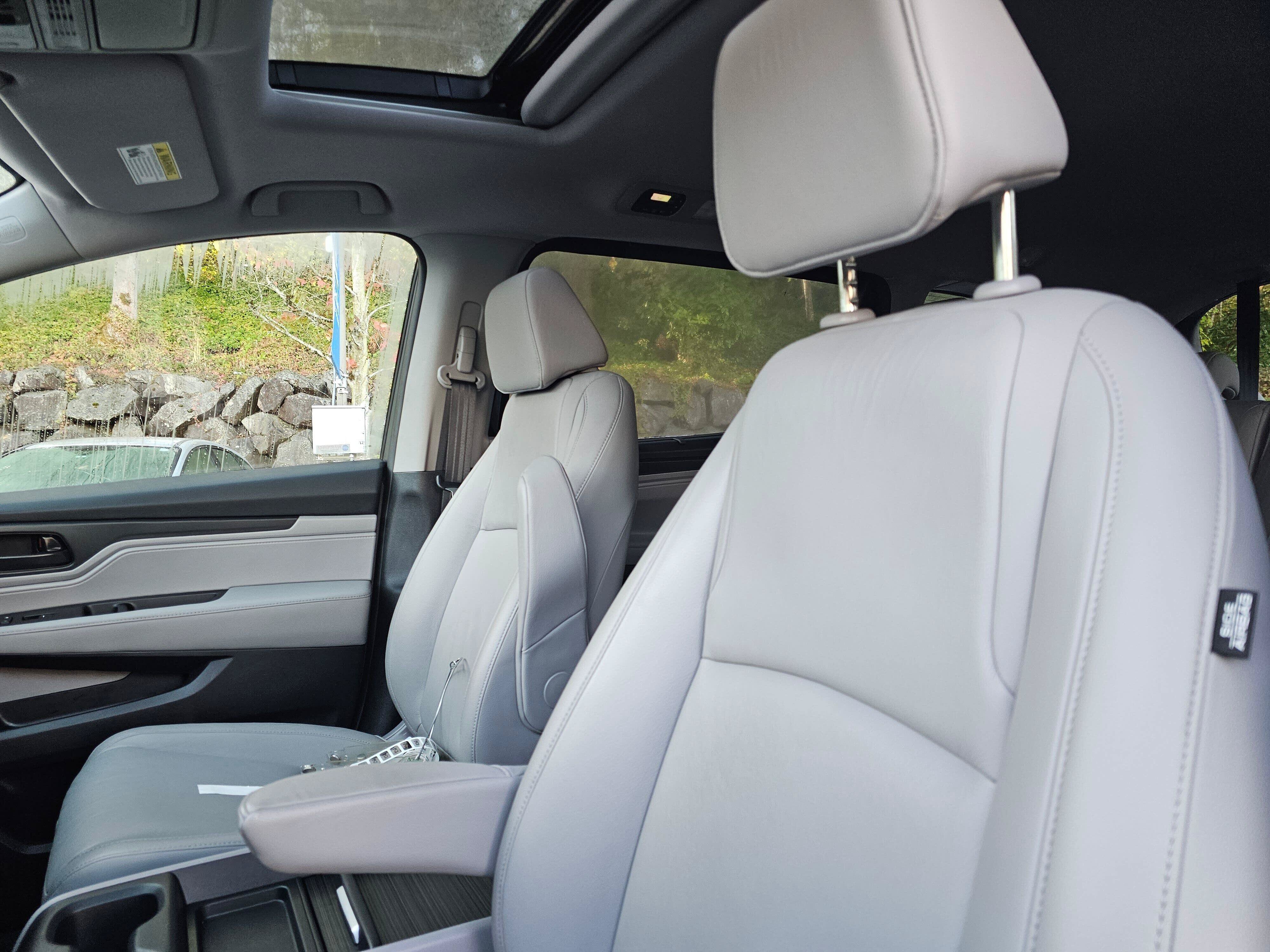 Used 2018 Honda Odyssey EX-L image 24