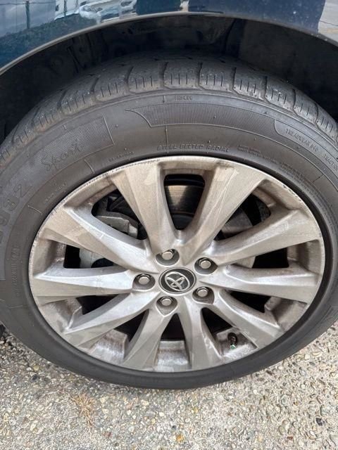 Used 2019 Toyota Camry LE image 34