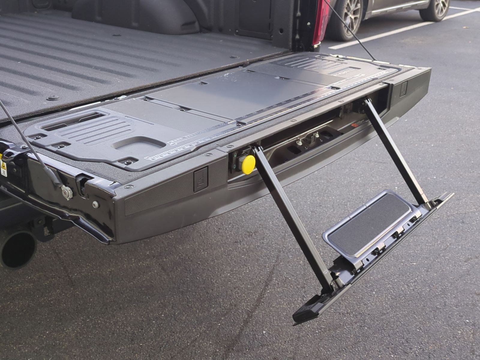 Used 2025 Ford F150 Raptor image 32