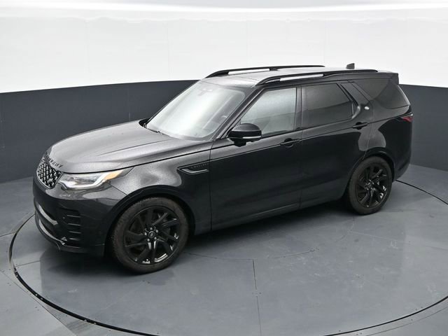 Used 2024 Land Rover Discovery Dynamic SE AWD/4WD image 17