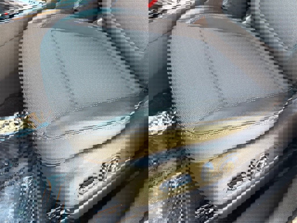 Used 2023 Buick Encore GX Select w/ Sport Touring Package image 13