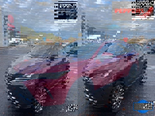 Used 2022 Toyota Venza XLE image 1