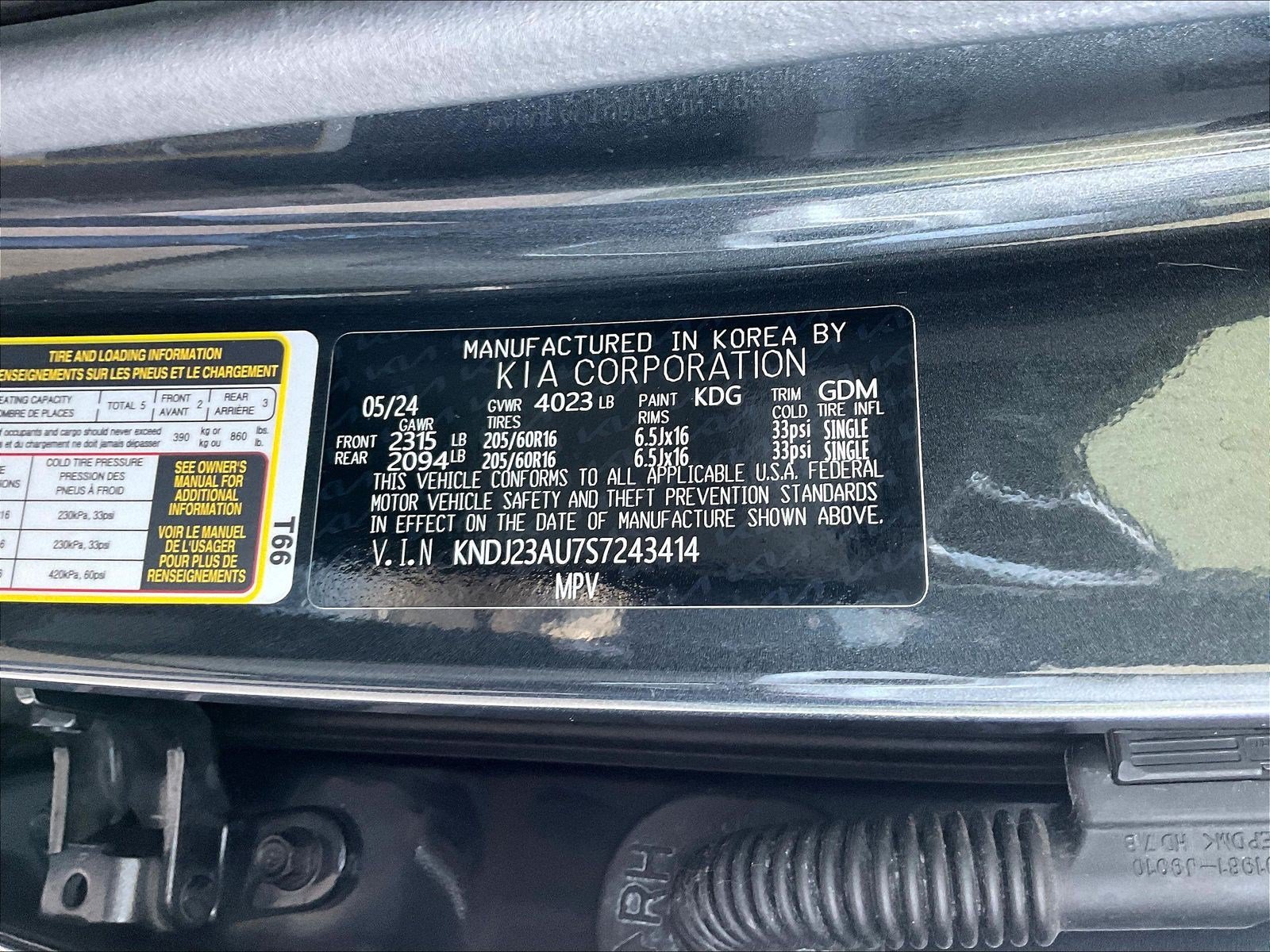 Used 2025 Kia Soul LX w/ LX Technology Package FWD image 16