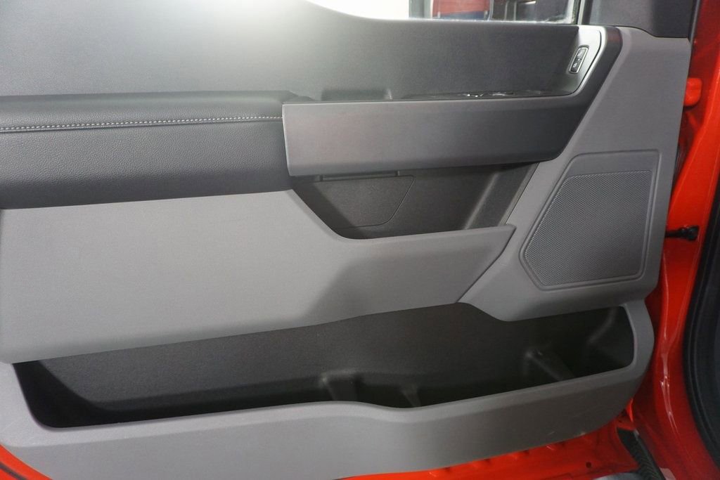 Used 2023 Ford F450 XLT w/ XLT Value Package image 32