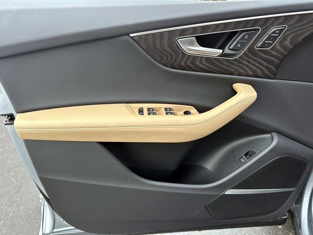 Certified 2025 Audi Q8 Premium Plus w/ Premium Plus Package image 11