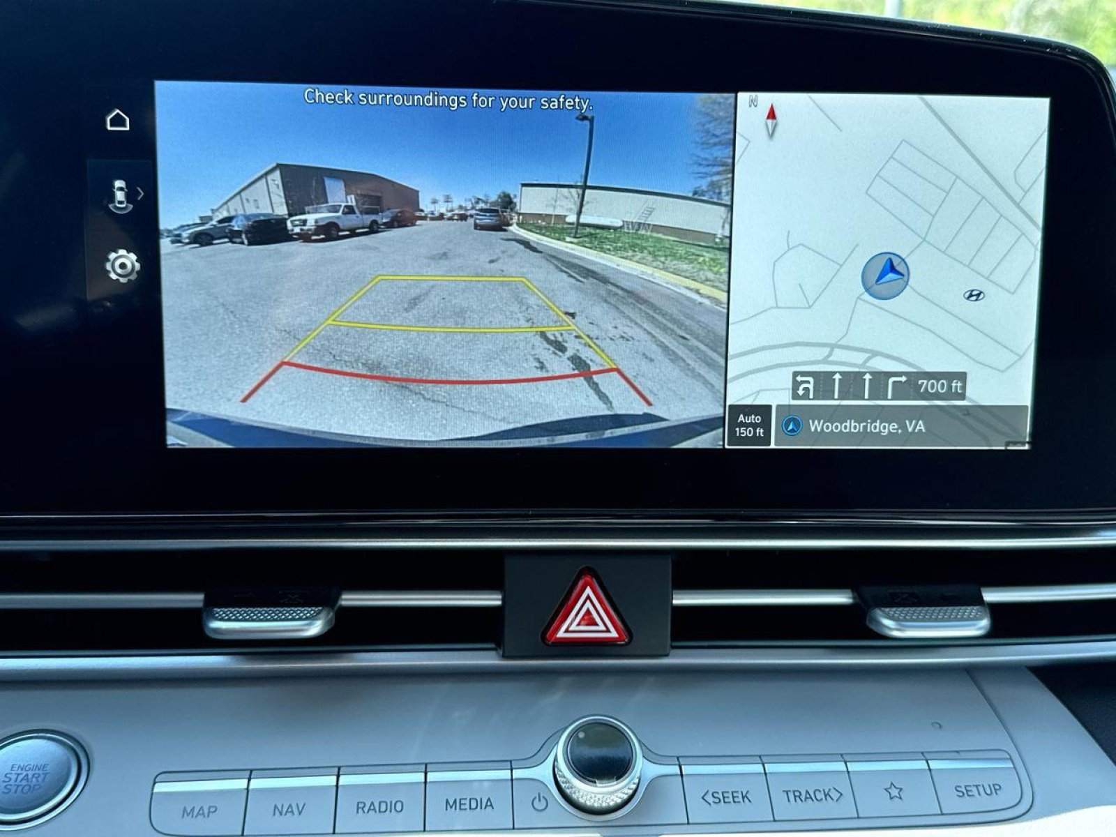 New 2025 Hyundai Elantra Limited image 19