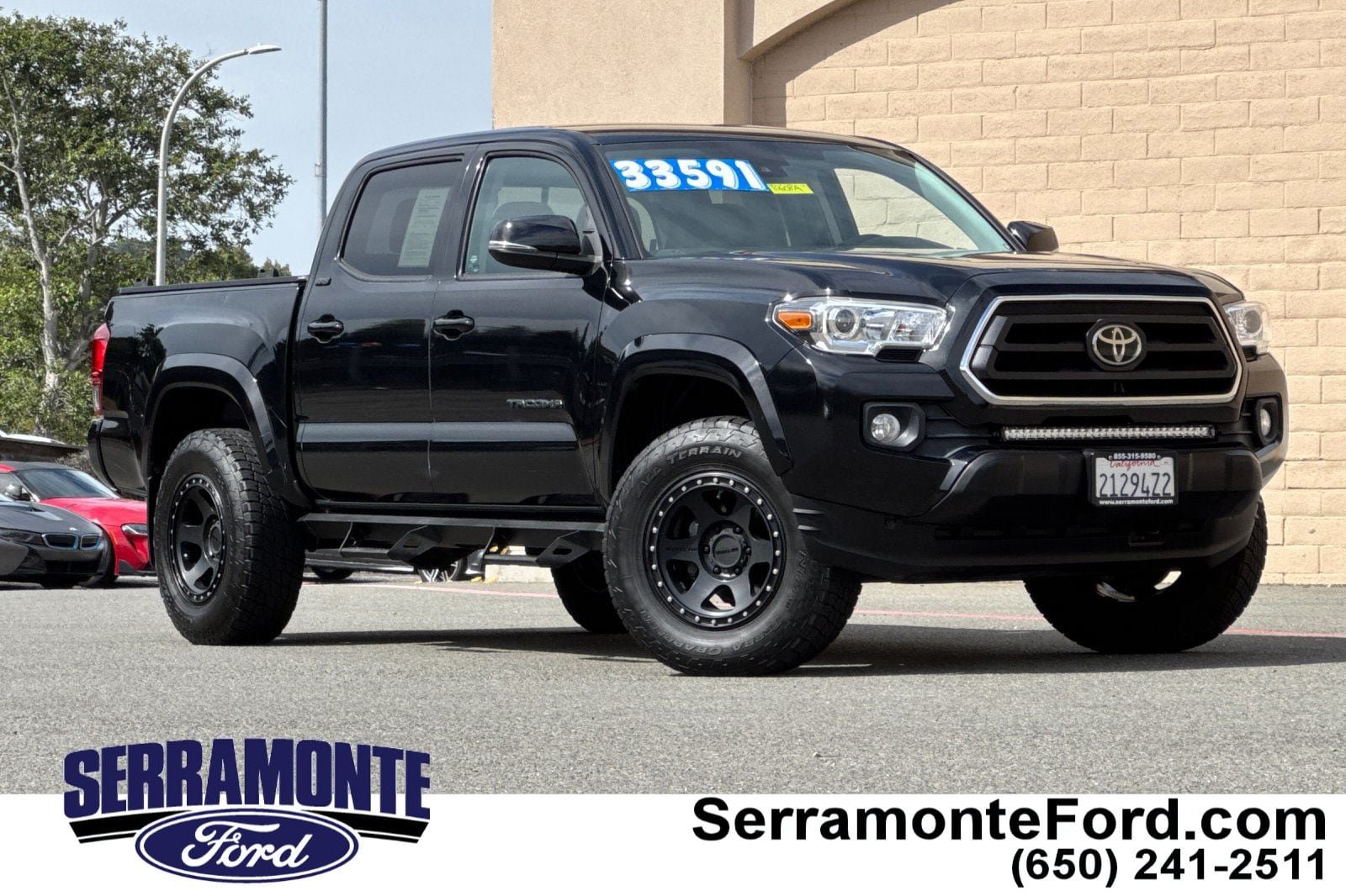 Used 2020 Toyota Tacoma SR5 w/ Technology Package AWD/4WD image 1