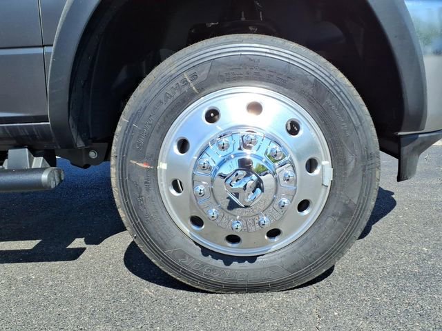 New 2026 RAM 5500 Tradesman AWD/4WD image 9