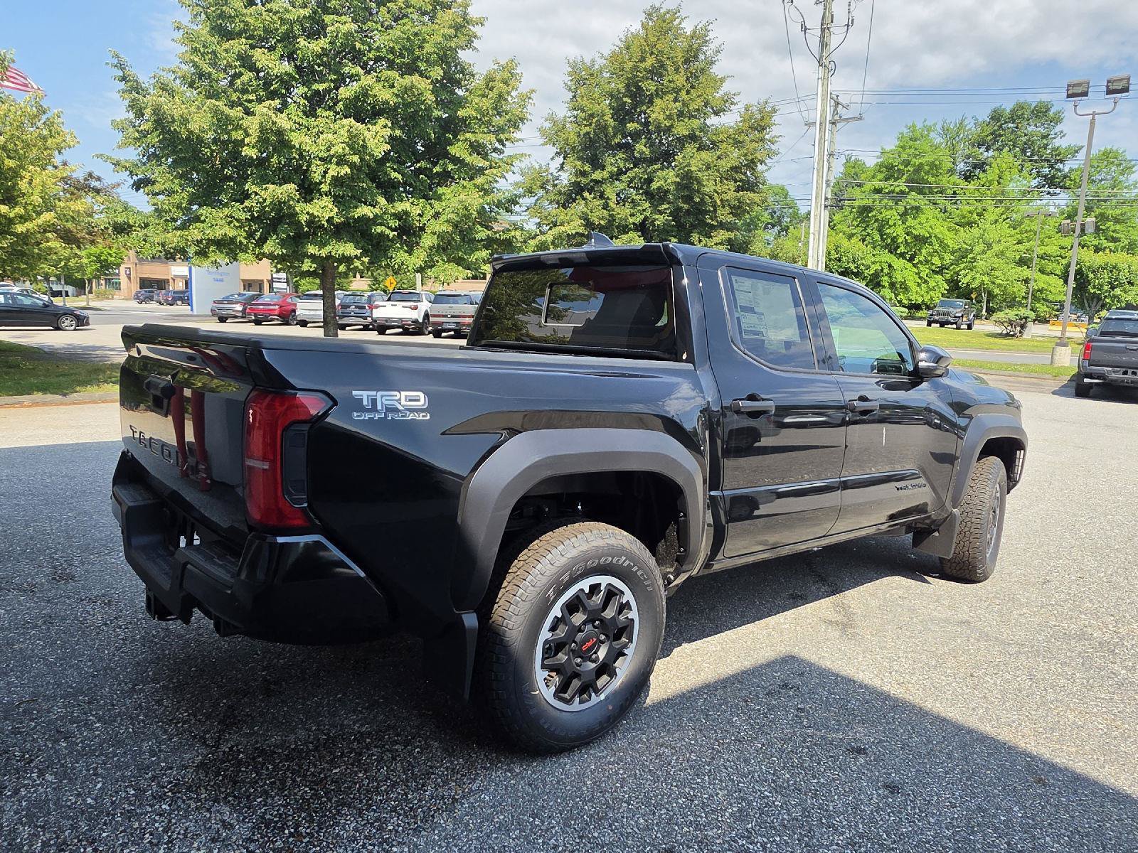 New 2026 Toyota Tacoma TRD Off-Road AWD/4WD image 3