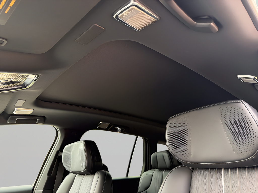 New 2027 Cadillac Vistiq Sport AWD/4WD image 27