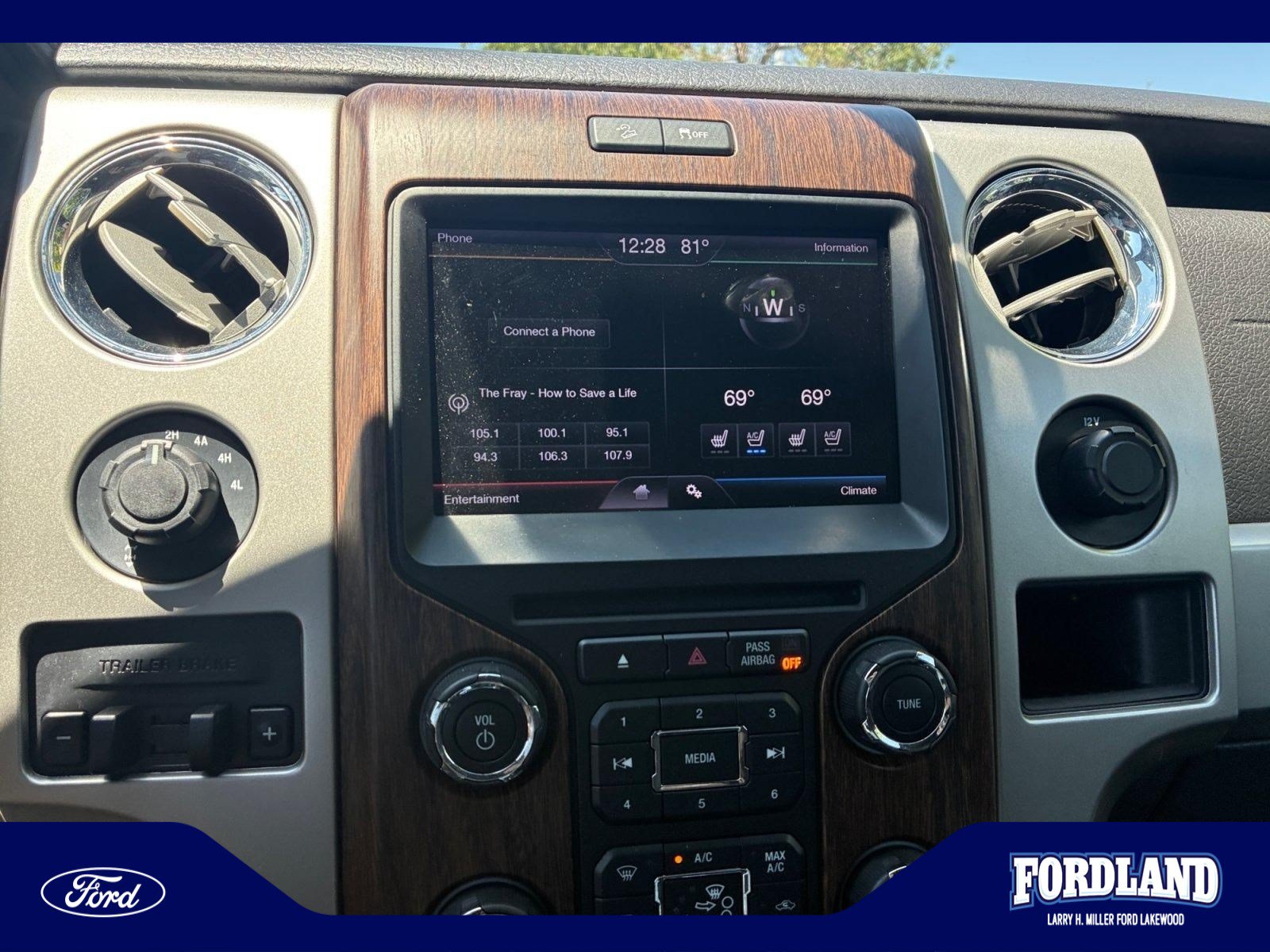 Used 2013 Ford F150 Lariat w/ Lariat Chrome Pkg AWD/4WD image 27