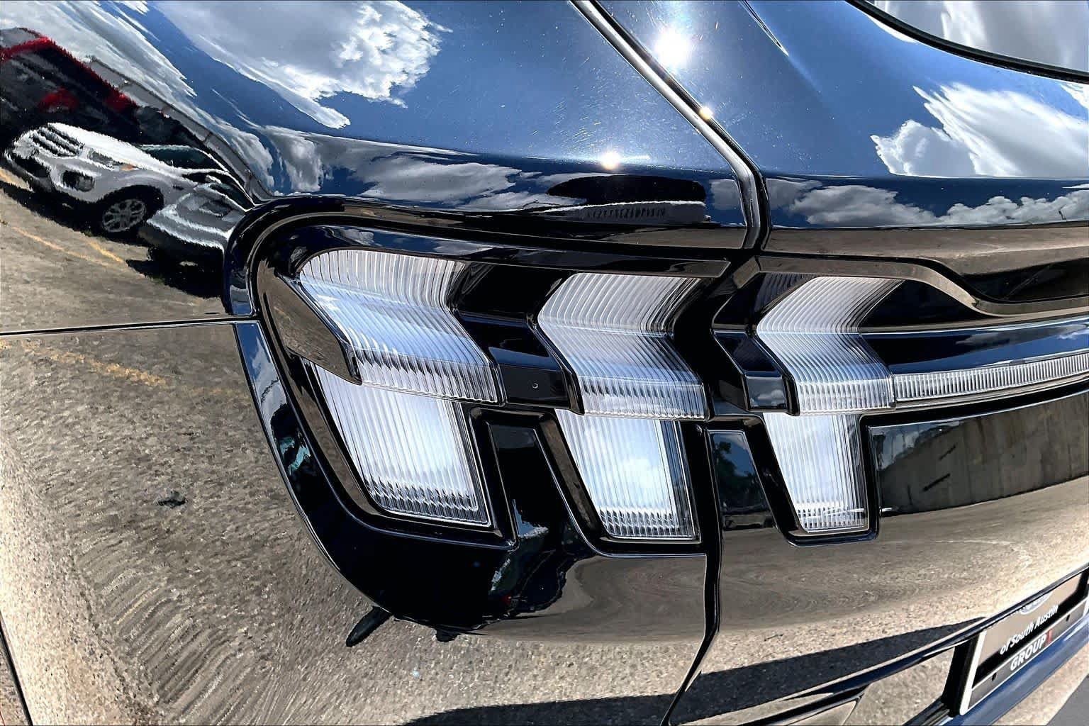 Used 2025 Ford Mustang Mach-E GT AWD/4WD image 31
