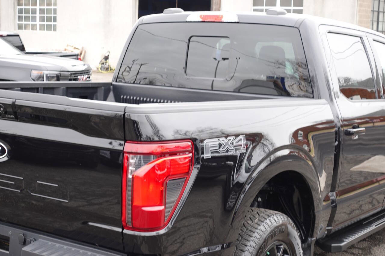 Used 2024 Ford F150 XLT w/ Equipment Group 302A MID image 11