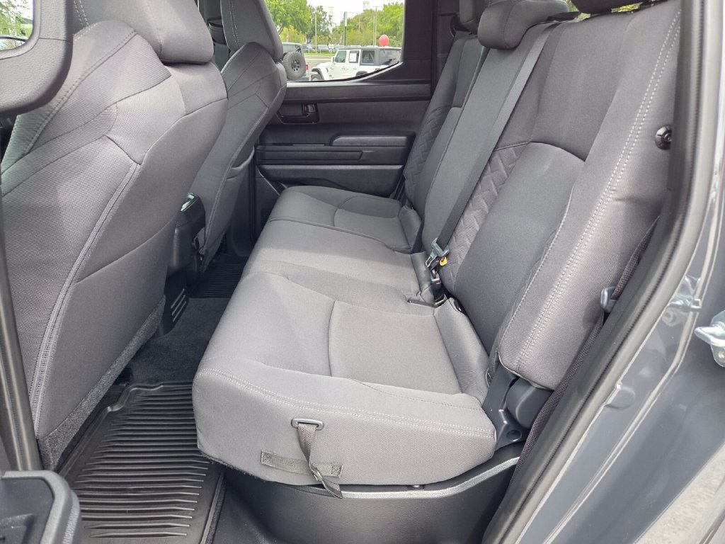 Used 2025 Toyota Tacoma SR5 AWD/4WD image 8