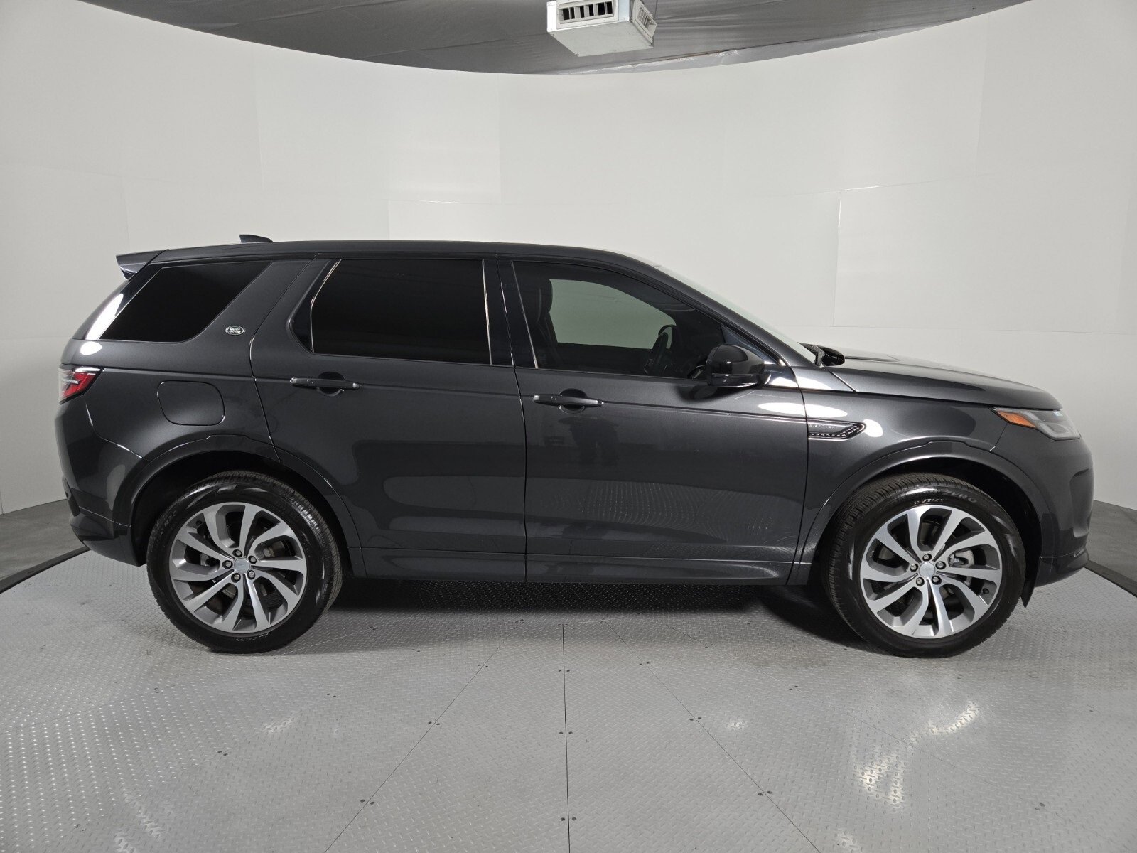 Used 2023 Land Rover Discovery Sport S R-Dynamic image 4