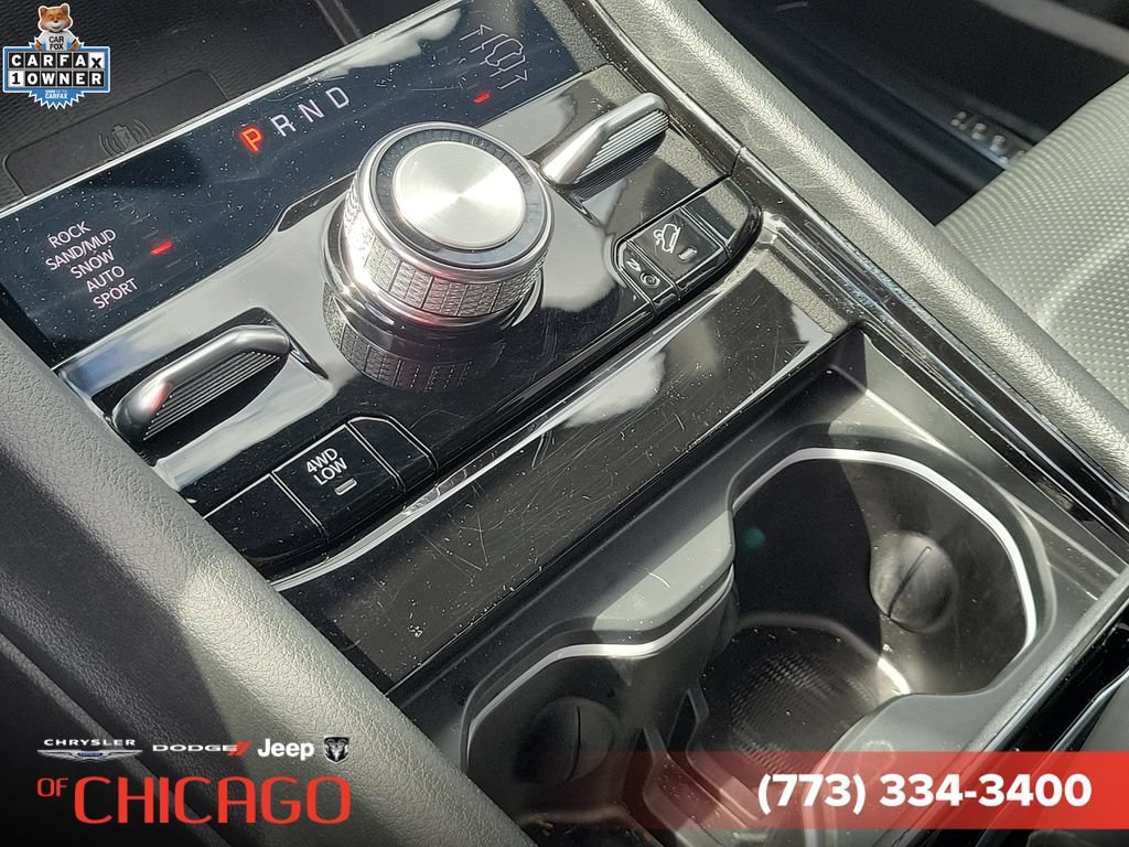 Used 2024 Jeep Grand Cherokee Overland w/ Luxury Tech Group IV AWD/4WD image 37
