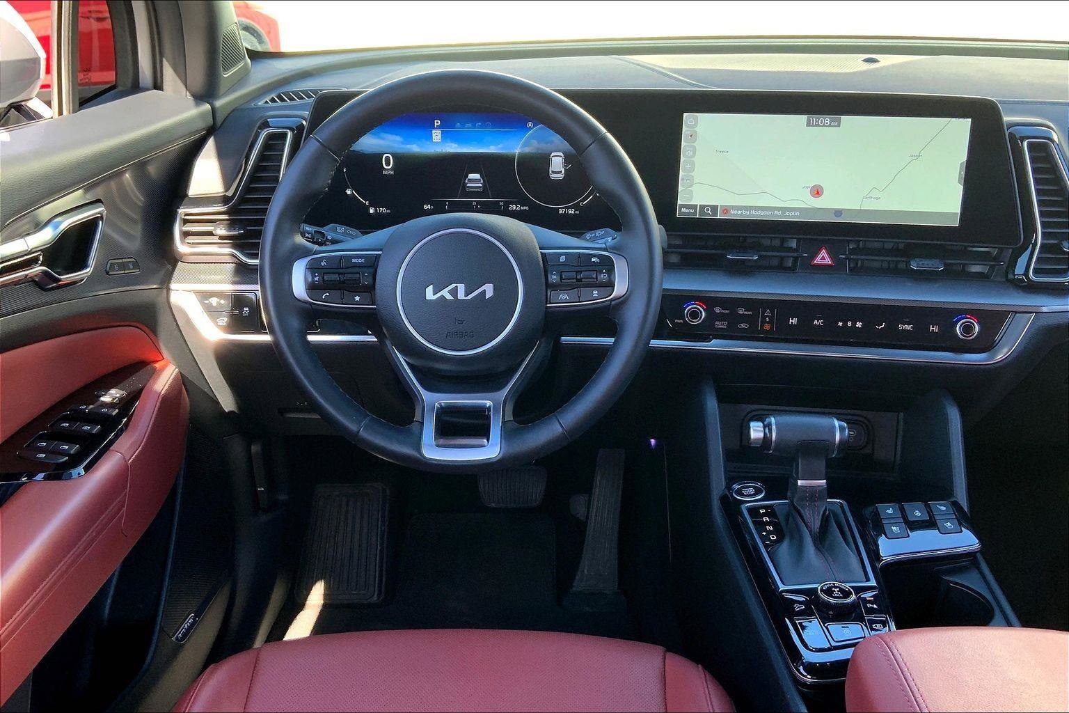 Used 2024 Kia Sportage SX image 5