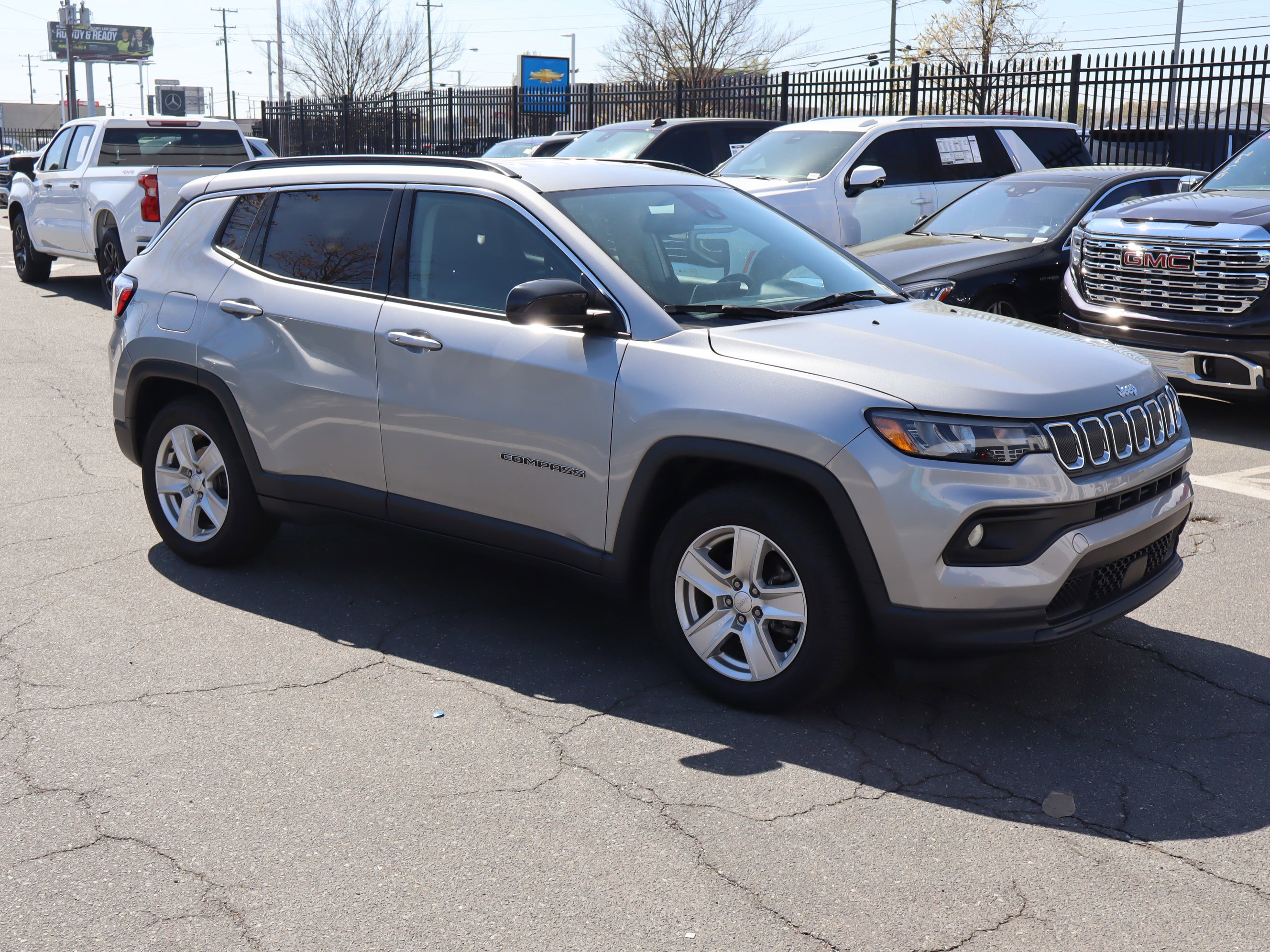 Used 2022 Jeep Compass Latitude image 14