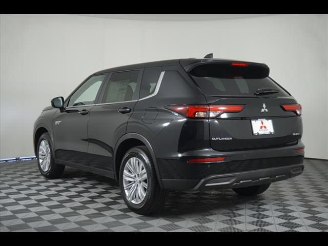 Used 2024 Mitsubishi Outlander ES AWD/4WD image 5