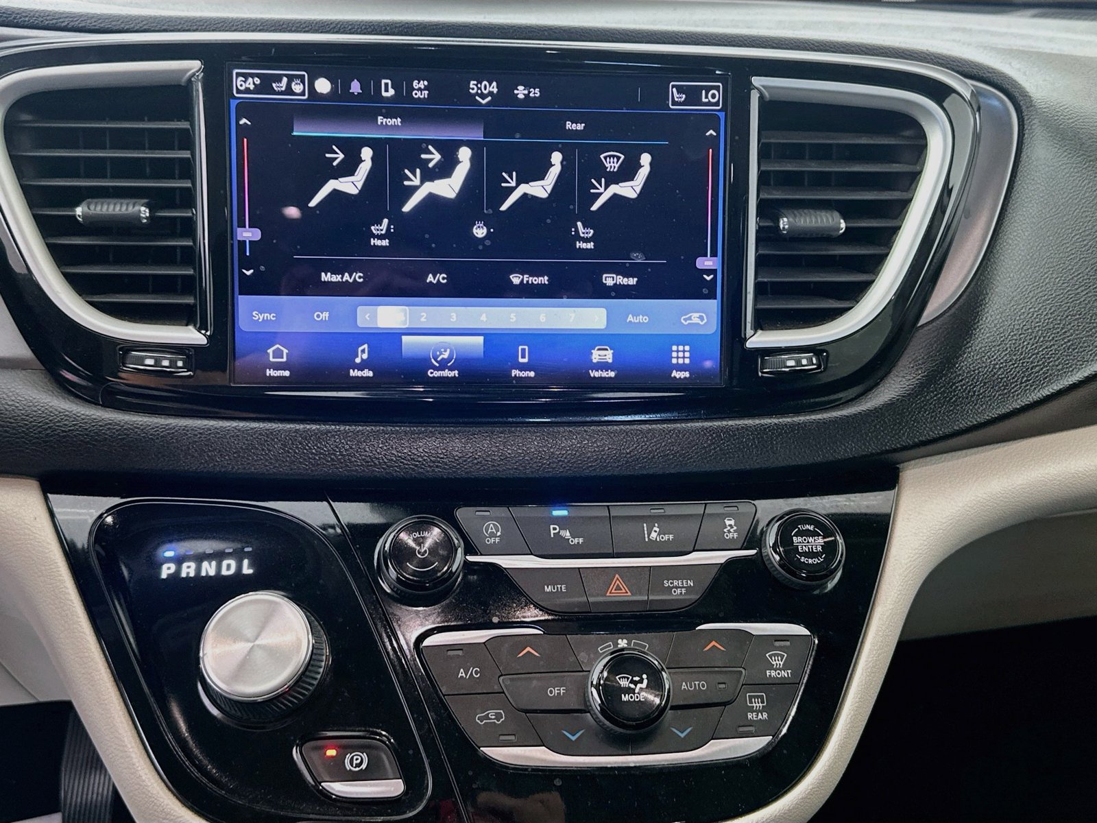 Used 2022 Chrysler Pacifica Touring-L FWD image 13