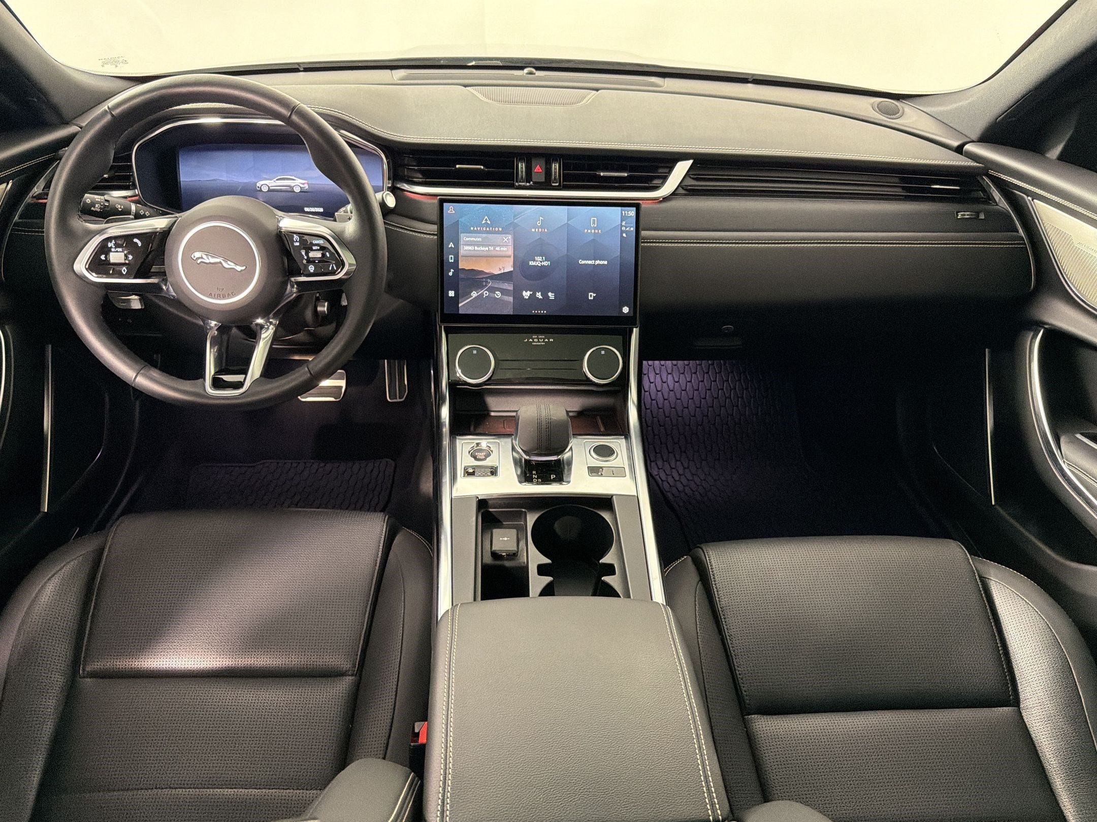 Used 2024 Jaguar XF R-Dynamic SE RWD image 15