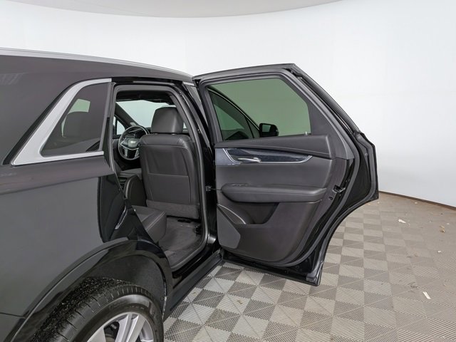 Certified 2025 Cadillac XT5 Premium Luxury w/ LPO, Floor Liner Package image 35