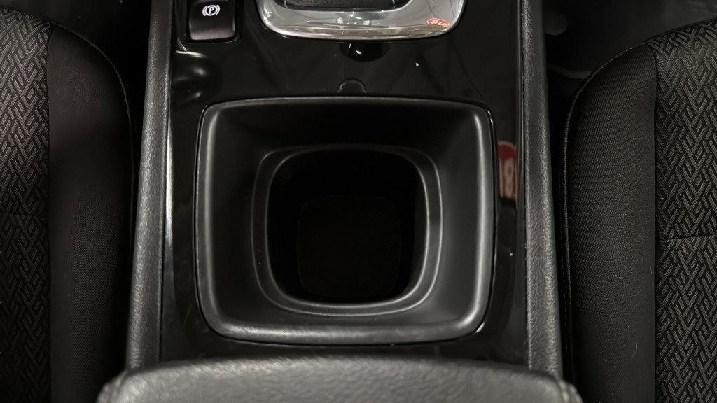 Used 2018 Buick Regal Preferred image 40