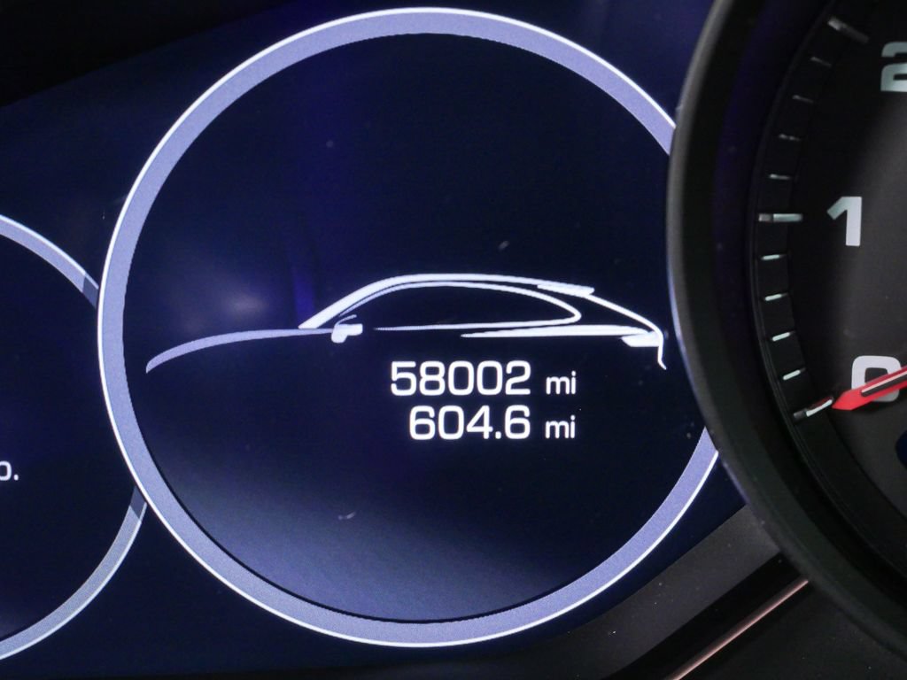 Certified 2021 Porsche Cayenne Coupe AWD/4WD image 12